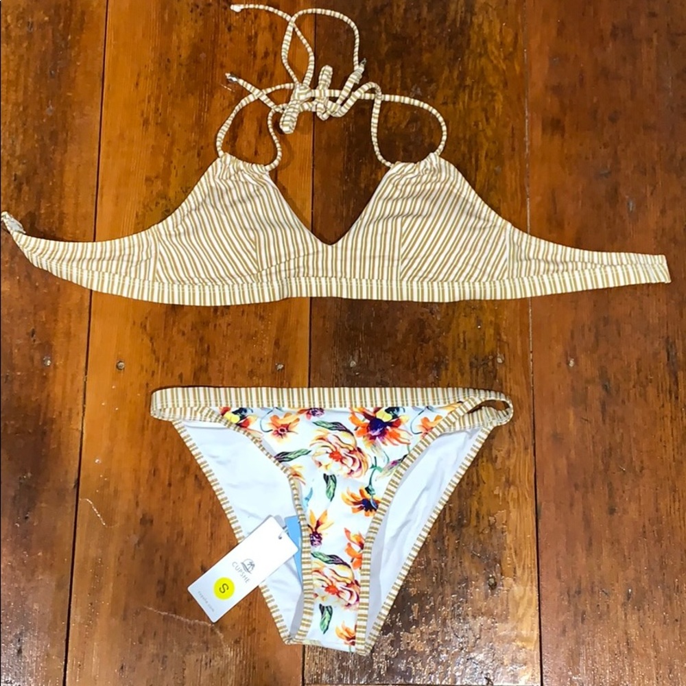 COPY - Cupshe strip and floral bikini
